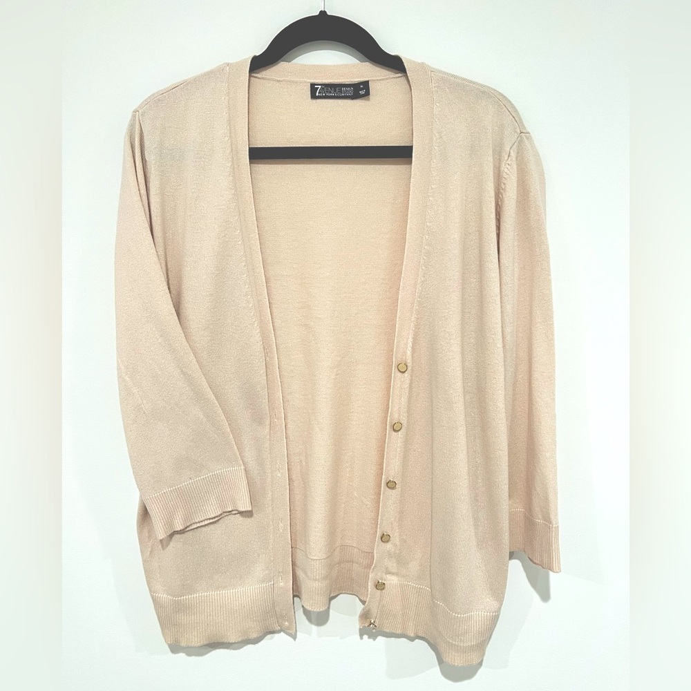 Women’s Cream V-Neck Cardigan (XL)